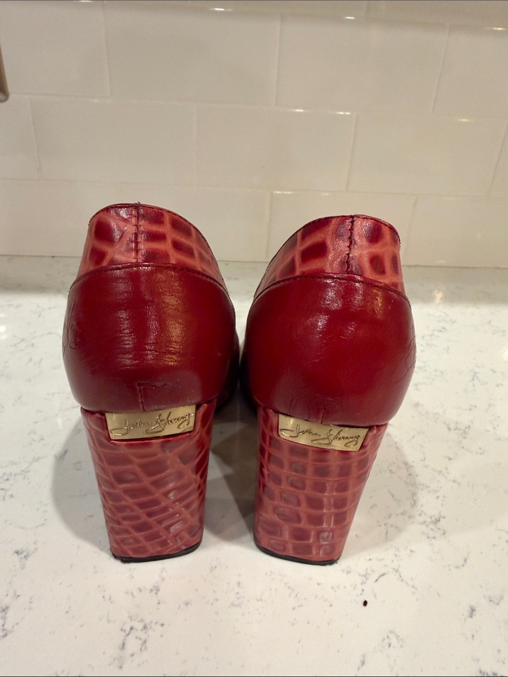 John Fluevog Red Croc-Embossed Block Heel Pumps size 8.5 - Picture 6 of 9